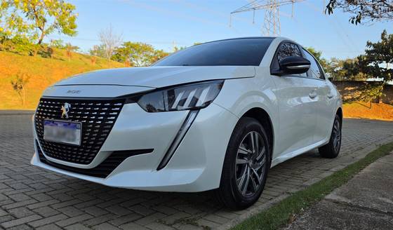 PEUGEOT 208 1.6 16V FLEX GRIFFE AT6